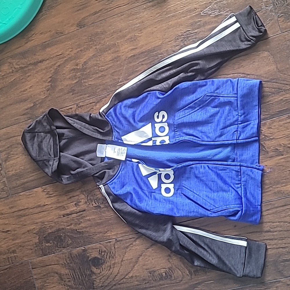 Addidas sweater